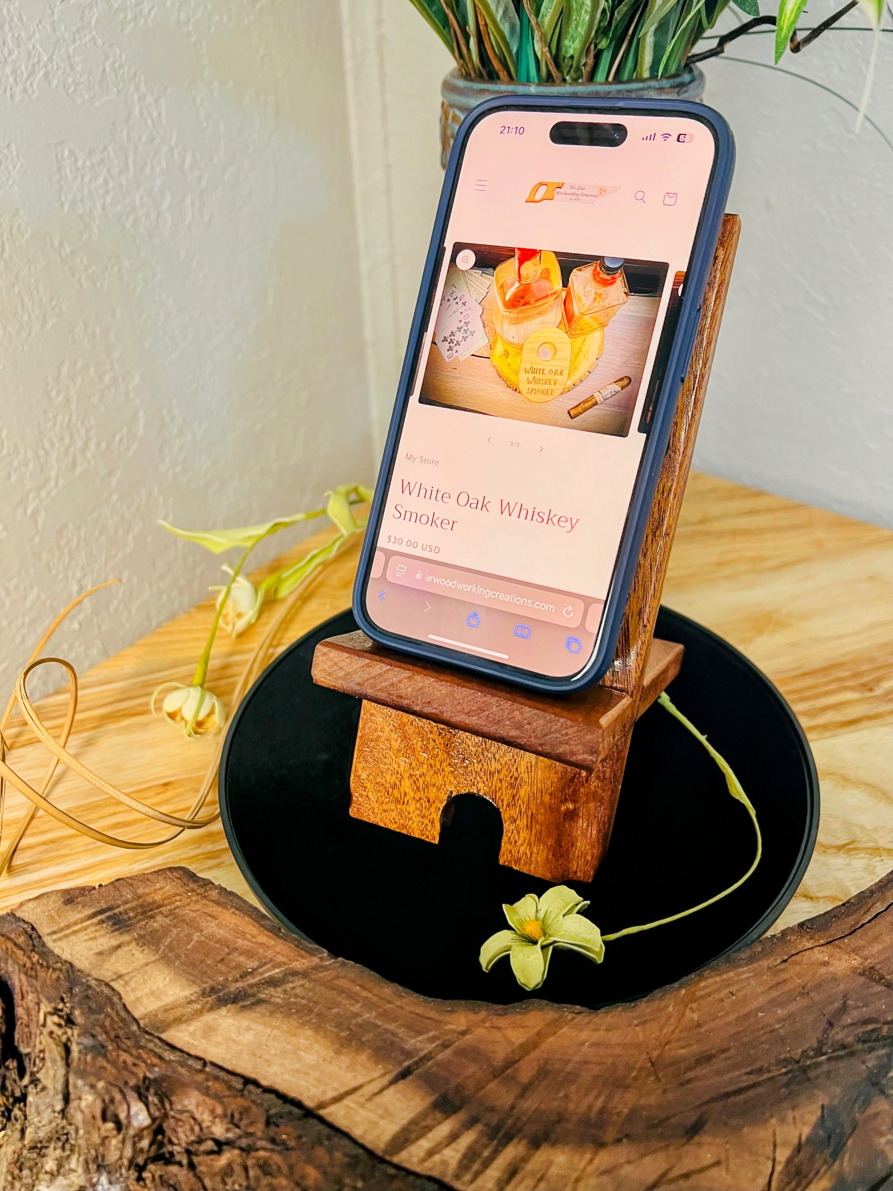 Personalized Phone Charging Stand