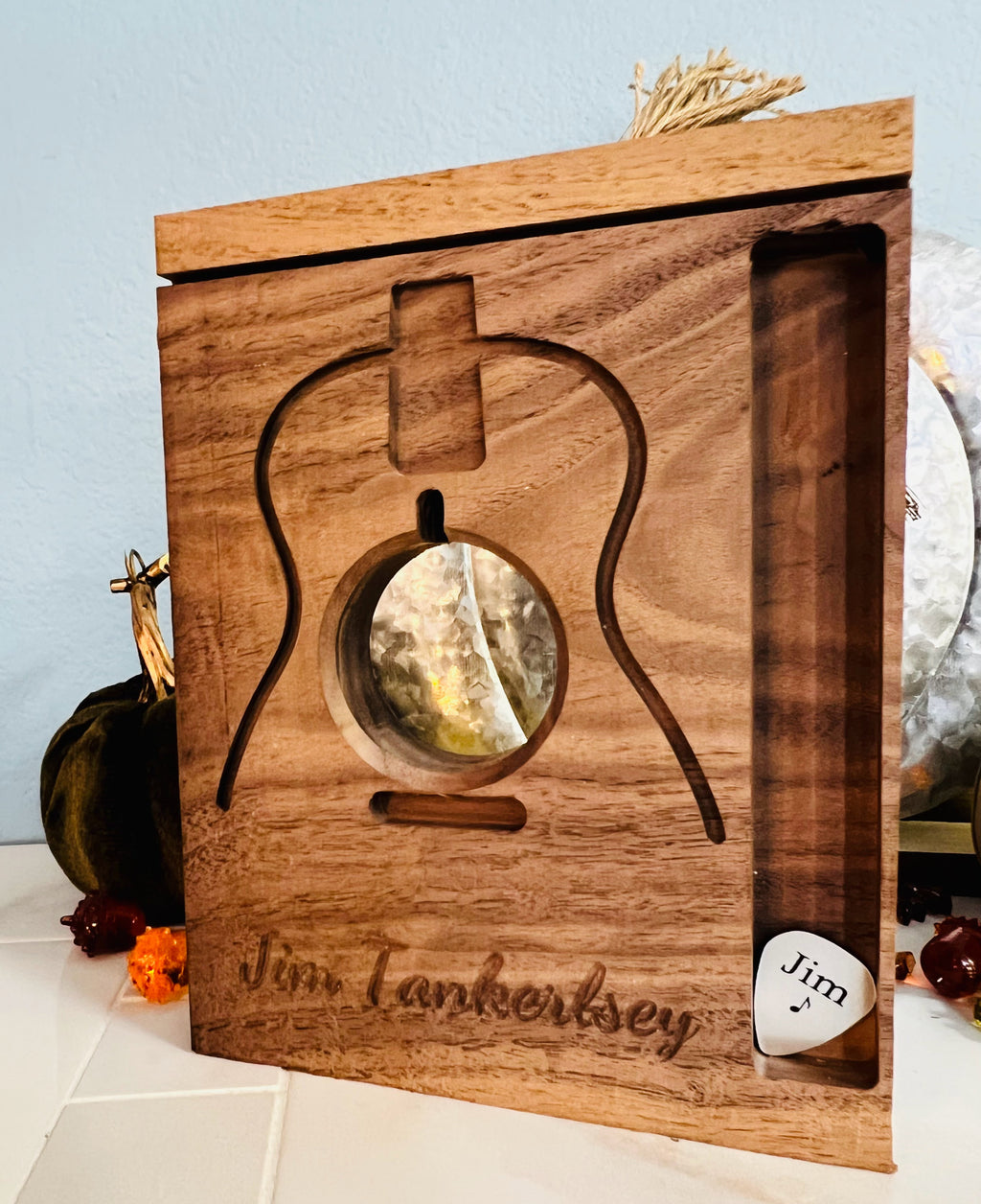 Personalized Guitar Design Tray with Wireless Charger Holder